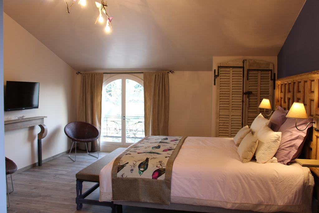 Sous Les Platanes B&B Chateaurenard Room photo