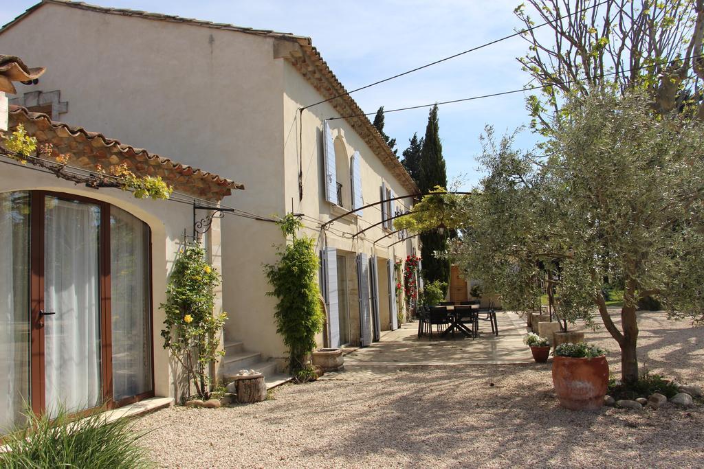 Sous Les Platanes B&B Chateaurenard Exterior photo